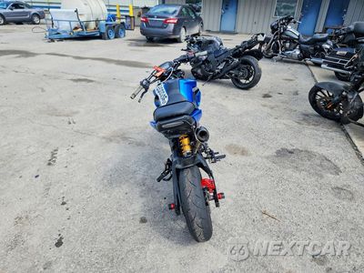 Czwarte zdjęcie samochodu z boku: 2017 HONDA GROM 125 VIN:MLHJC6116H5200592 - miniatura