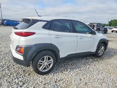 Trzecie zdjęcie samochodu z tyłu: 2021 HYUNDAI KONA SE VIN:KM8K12AAXMU626688 - miniatura