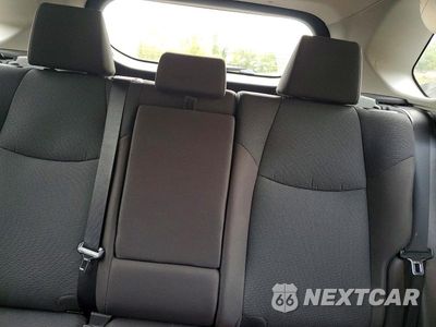 Zdjęcie 10 z 13 samochodu: 2023 TOYOTA RAV4 LE VIN:2T3F1RFV0PW352452 - miniatura