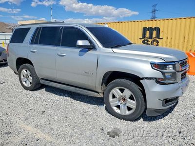 Czwarte zdjęcie samochodu z boku: 2017 CHEVROLET TAHOE C1500 LT VIN:1GNSCBKC5HR147657 - miniatura