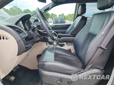 Zdjęcie 7 z 14 samochodu: 2017 DODGE GRAND CARAVAN SXT VIN:2C4RDGCG6HR856806 - miniatura