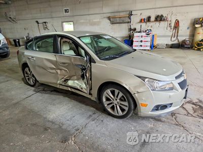 Czwarte zdjęcie samochodu z boku: 2014 CHEVROLET CRUZE LTZ VIN:1G1PG5SB0E7276160 - miniatura