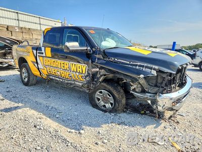 Czwarte zdjęcie samochodu z boku: 2017 RAM 2500 ST VIN:3C6UR5CJ5HG630720 - miniatura