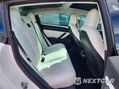 Zdjęcie 10 z 12 samochodu: 2018 TESLA MODEL 3 VIN:5YJ3E1EB9JF134829 - miniatura