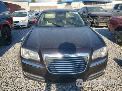 Piąte zdjęcie samochodu w środku: 2014 CHRYSLER 300 VIN:2C3CCAAG8EH278559 - miniatura