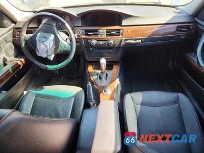 Zdjęcie 8 z 12 samochodu: 2011 BMW 328 XI VIN:WBAPK7C50BA817441 - miniatura