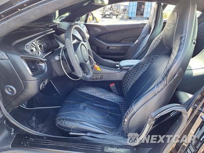 Zdjęcie 7 z 12 samochodu: 2015 ASTON MARTIN VANQUISH VIN:SCFLMCFU3FGJ02133 - miniatura