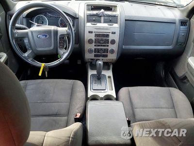 Zdjęcie 8 z 13 samochodu: 2011 FORD ESCAPE XLT VIN:1FMCU0D74BKC59652 - miniatura