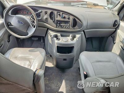 Zdjęcie 8 z 13 samochodu: 2005 FORD ECONOLINE E250 VAN VIN:1FTNE24WX5HA66839 - miniatura