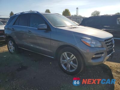 Czwarte zdjęcie samochodu z boku: 2012 MERCEDES-BENZ M-CLASS ML350 4MATIC VIN:4JGDA5HB5CA025505 - miniatura