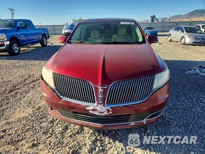Piąte zdjęcie samochodu w środku: 2014 LINCOLN MKT VIN:2LMHJ5FK7EBL51788 - miniatura