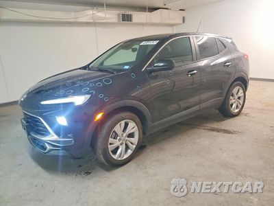 2025 BUICK ENCORE GX PREFERRED KL4AMBSLXSB193187 - główne zdjęcie licytacji z USA - miniatura