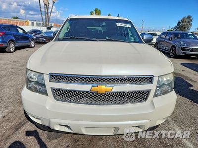 Piąte zdjęcie samochodu w środku: 2014 CHEVROLET SUBURBAN C1500 LTZ VIN:1GNSCKE09ER213527 - miniatura