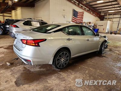 Trzecie zdjęcie samochodu z tyłu: 2021 NISSAN ALTIMA PLATINUM VIN:1N4BL4FW4MN412214 - miniatura