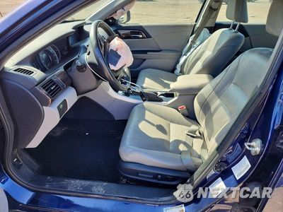 Zdjęcie 7 z 12 samochodu: 2016 HONDA ACCORD EXL VIN:1HGCR2F80GA115179 - miniatura