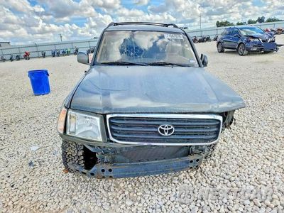 Piąte zdjęcie samochodu w środku: 1999 TOYOTA LAND CRUISER BASE VIN:JT3HT05J6X0072590 - miniatura