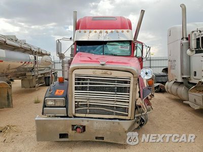 Piąte zdjęcie samochodu w środku: 2004 FREIGHTLINER FLD132 SEMI TRUCK VIN:1FUJAPCK64DM29366 - miniatura