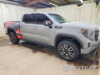 Czwarte zdjęcie samochodu z boku: 2024 GMC SIERRA K1500 AT4 VIN:1GTUUEE83RZ224874 - miniatura