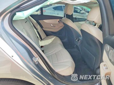 Zdjęcie 10 z 12 samochodu: 2015 MERCEDES-BENZ C 300 4MATIC VIN:55SWF4KB6FU012709 - miniatura