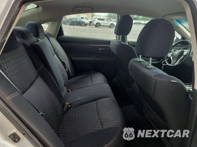 Zdjęcie 10 z 13 samochodu: 2016 NISSAN ALTIMA 2.5 SV VIN:1N4AL3AP5GC166909 - miniatura