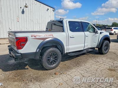 Trzecie zdjęcie samochodu z tyłu: 2024 FORD F150 RAPTOR VIN:1FTFW1RG4RFA87281 - miniatura