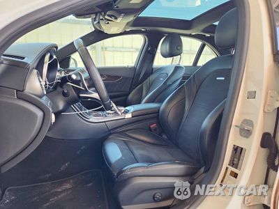 Zdjęcie 7 z 12 samochodu: 2020 MERCEDES-BENZ C 63 AMG VIN:55SWF8GB3LU332825 - miniatura