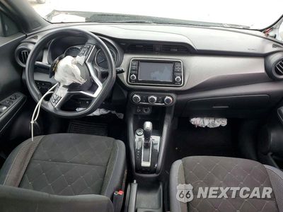 Zdjęcie 8 z 14 samochodu: 2020 NISSAN KICKS S VIN:3N1CP5BV7LL506580 - miniatura