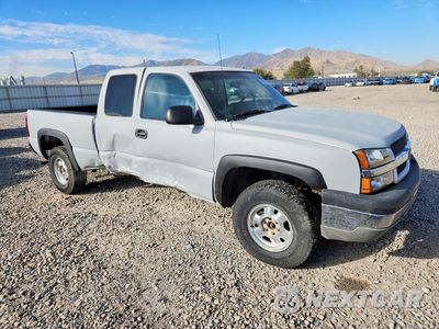 Czwarte zdjęcie samochodu z boku: 2003 CHEVROLET SILVERADO K1500 VIN:2GCEK19T231150672 - miniatura