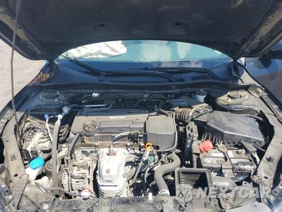 Zdjęcie 11 z 12 samochodu: 2017 HONDA ACCORD LX VIN:1HGCR2F36HA303386 - miniatura