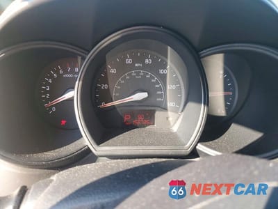 Zdjęcie 9 z 12 samochodu: 2013 KIA RIO EX VIN:KNADN4A39D6133827 - miniatura