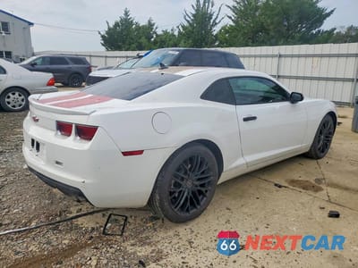 Trzecie zdjęcie samochodu z tyłu: 2012 CHEVROLET CAMARO LS VIN:2G1FA1E34C9131886 - miniatura