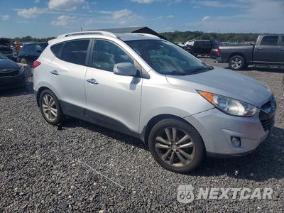 Czwarte zdjęcie samochodu z boku: 2011 HYUNDAI TUCSON LIMITED VIN:KM8JU3AC1BU295054 - miniatura