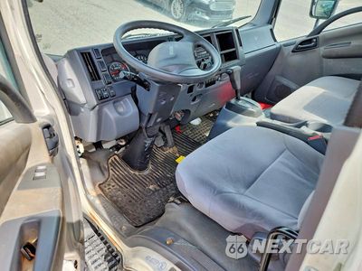 Zdjęcie 8 z 13 samochodu: 2019 CHEVROLET 4500 VIN:54DCDW1B5KS810859 - miniatura