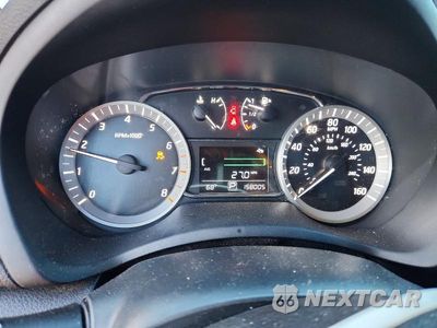 Zdjęcie 9 z 12 samochodu: 2015 NISSAN SENTRA SL VIN:3N1AB7AP1FY361435 - miniatura