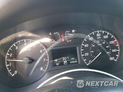 Zdjęcie 9 z 12 samochodu: 2016 NISSAN SENTRA S VIN:3N1AB7AP9GY281219 - miniatura