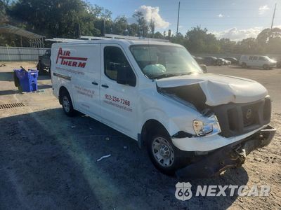 Czwarte zdjęcie samochodu z boku: 2017 NISSAN NV 1500 SV VIN:1N6BF0KM9HN801089 - miniatura