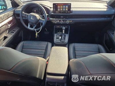 Zdjęcie 8 z 12 samochodu: 2025 HONDA CR-V SPORT-L VIN:7FARS6H83SE060779 - miniatura