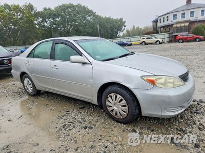 Czwarte zdjęcie samochodu z boku: 2004 TOYOTA CAMRY LE VIN:4T1BE32K44U812597 - miniatura