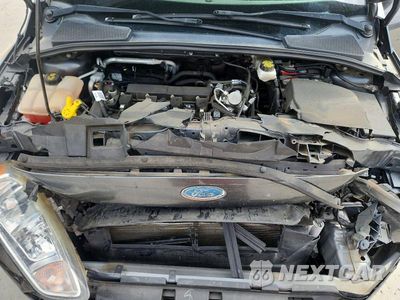 Zdjęcie 11 z 12 samochodu: 2018 FORD FOCUS SE VIN:1FADP3F29JL328482 - miniatura