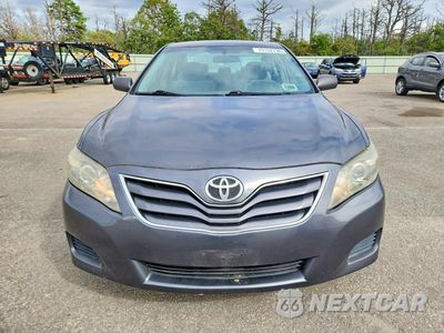 Piąte zdjęcie samochodu w środku: 2010 TOYOTA CAMRY LE VIN:4T1BF3EK3AU061058 - miniatura