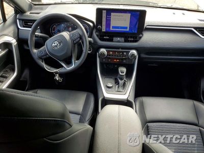 Zdjęcie 8 z 13 samochodu: 2024 TOYOTA RAV4 XSE VIN:2T3E6RFV4RW074168 - miniatura