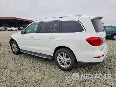 Drugie zdjęcie samochodu z przodu: 2015 MERCEDES-BENZ GL 350 BLUETEC VIN:4JGDF2EE9FA561988 - miniatura