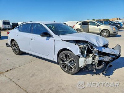 Czwarte zdjęcie samochodu z boku: 2023 NISSAN ALTIMA SR VIN:1N4BL4CW2PN343063 - miniatura