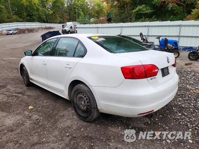 Drugie zdjęcie samochodu z przodu: 2014 VOLKSWAGEN JETTA BASE VIN:3VW1K7AJ7EM371298 - miniatura