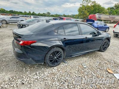 Trzecie zdjęcie samochodu z tyłu: 2025 TOYOTA CAMRY SE VIN:4T1DBADK4SU526135 - miniatura