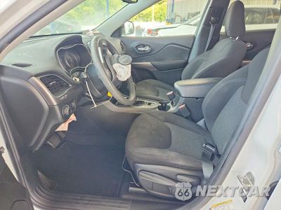 Zdjęcie 7 z 12 samochodu: 2021 JEEP CHEROKEE LATITUDE VIN:1C4PJLCB7MD134447 - miniatura