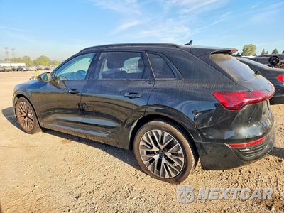 Drugie zdjęcie samochodu z przodu: 2024 AUDI Q8 E-TRON PRESTIGE VIN:WA16ABGE9RB006251 - miniatura