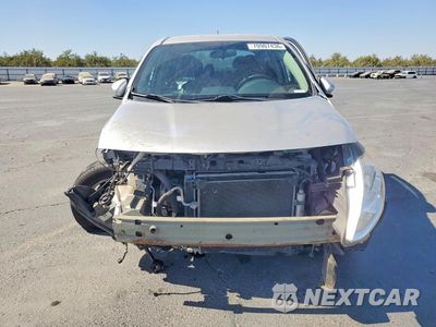 Piąte zdjęcie samochodu w środku: 2019 NISSAN VERSA SV VIN:3N1CN7AP5KL819582 - miniatura
