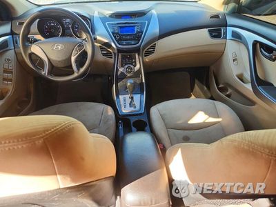 Zdjęcie 8 z 12 samochodu: 2013 HYUNDAI ELANTRA GLS VIN:5NPDH4AE7DH359771 - miniatura