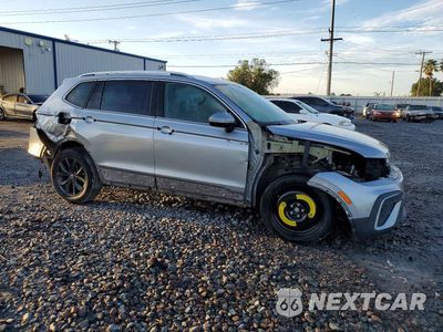 Czwarte zdjęcie samochodu z boku: 2023 VOLKSWAGEN TIGUAN SE VIN:3VV3B7AXXPM092559 - miniatura